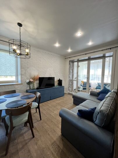 2-к. квартира, 72,5 м², 1/4 эт.