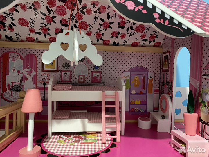 Домик кукольный