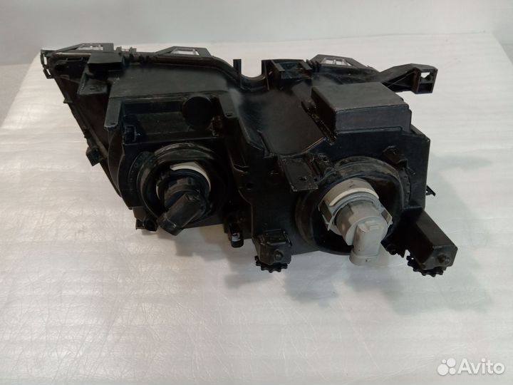 Фара левая BMW 3 e46