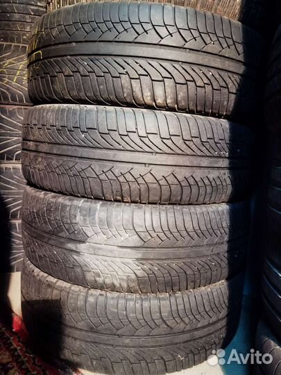 Michelin Latitude Tour HP 215/65 R16