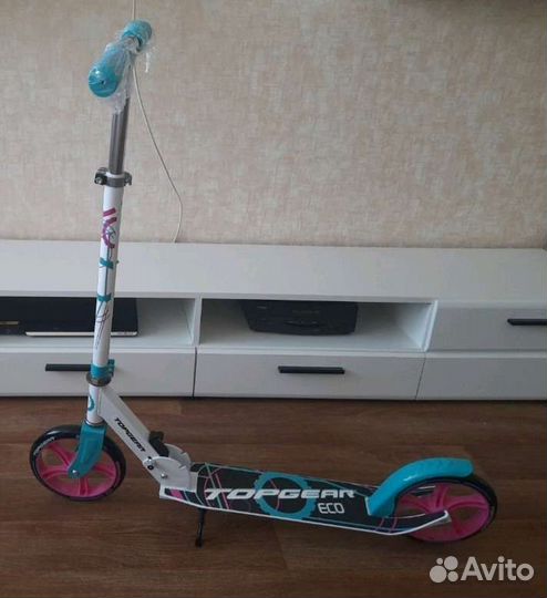 Самокат взрослый новый d200