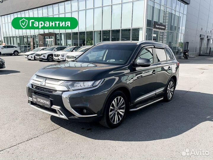 Mitsubishi Outlander 2.0 CVT, 2020, 95 649 км