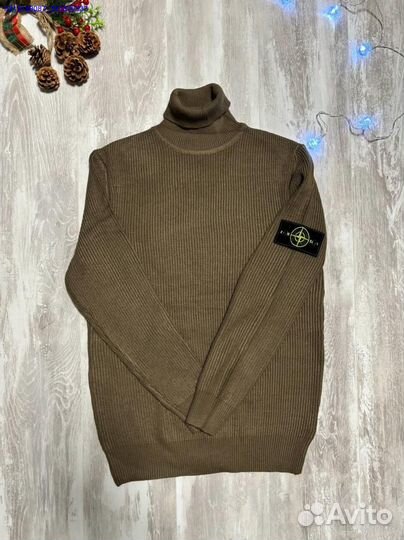 Stone Island: уютный свитер для каждого дня