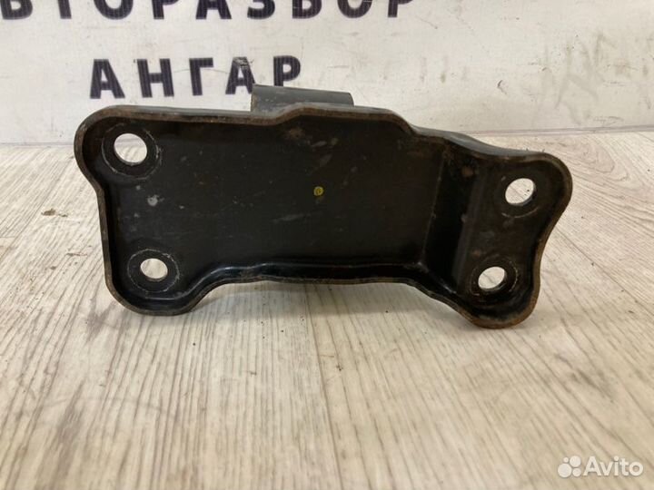 Опора (подушка) левая Mitsubishi Lancer 9 CS3A