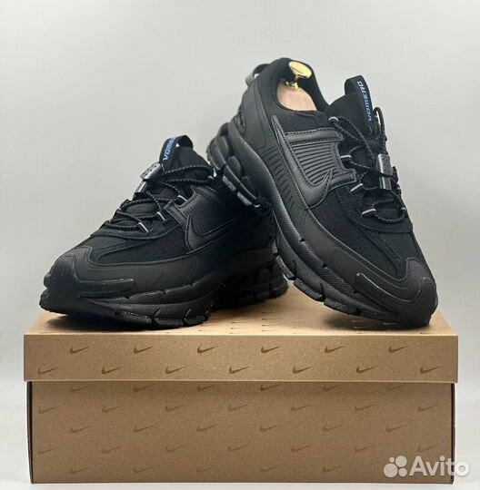 Кроссовки Nike Vomero 5 Roam