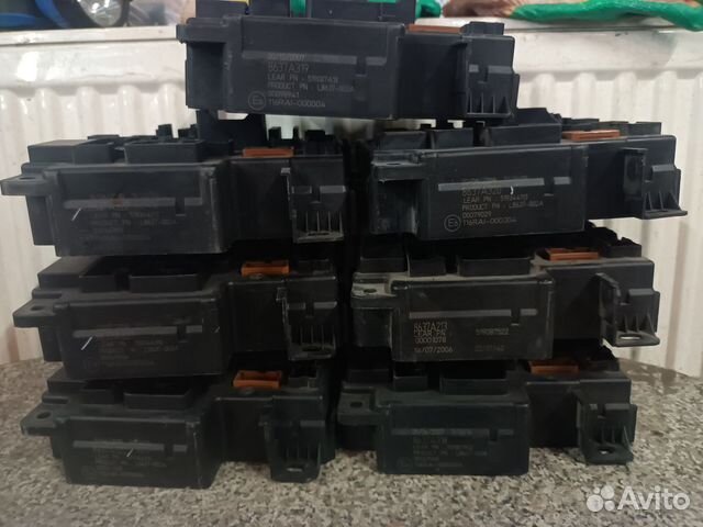 Блок предохранителей салонный Митцубиси Аутлендер