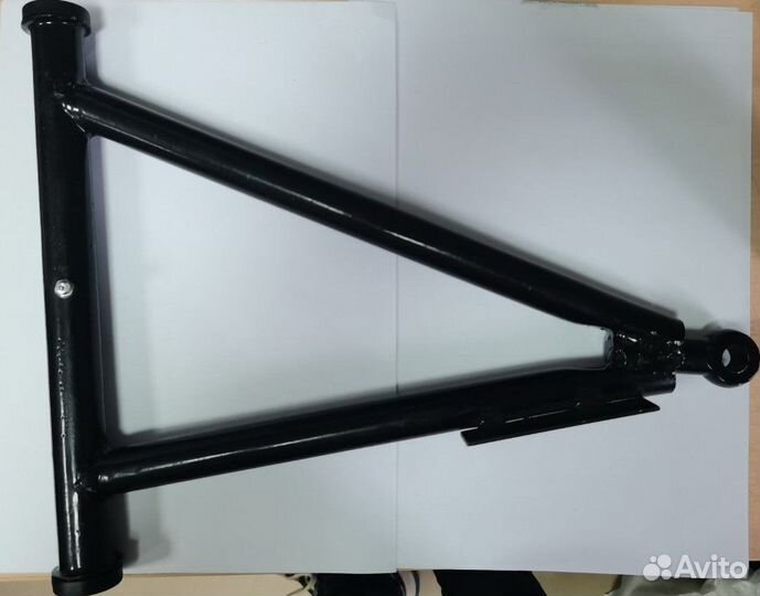 Рычаг Polaris Sportsman 800 нижний 2202865