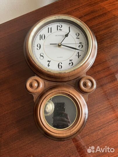 Часы настенные с маятником