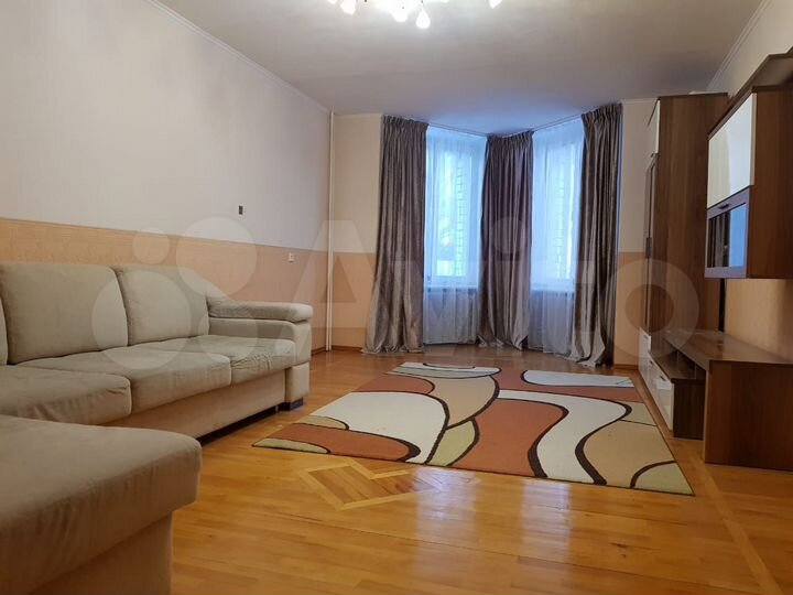 3-к. квартира, 91 м², 3/5 эт.