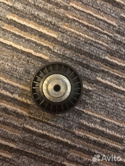 Ролик натяжной