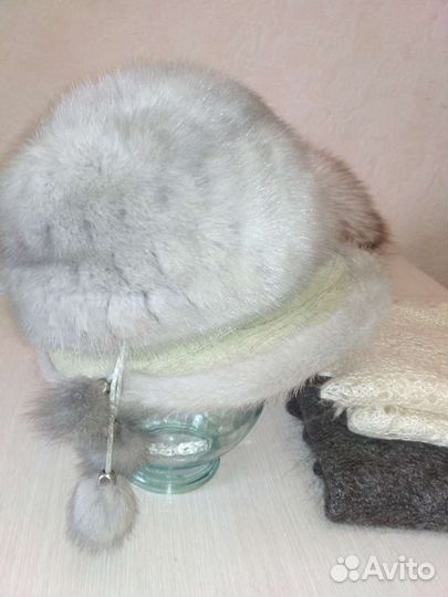 Шапка норковая. голубая