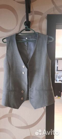 Школьная форма для мальчика серая