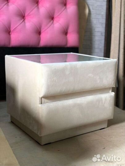 Тумба прикроватная