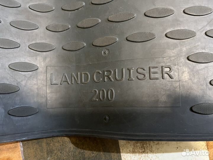 Коврик в багажник toyota Land cruiser 200