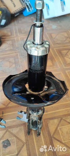 Стойки передние chevrolet lacetti