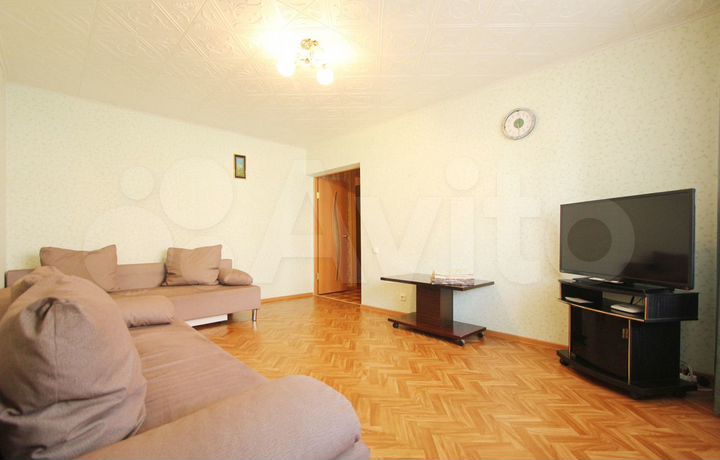 1-к. квартира, 42 м², 1/5 эт.