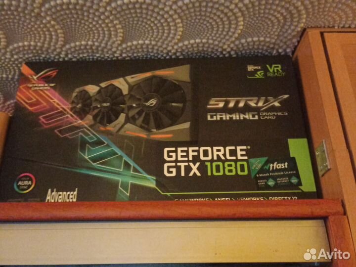 Asus Strix GTX 1080 8GB (белая)