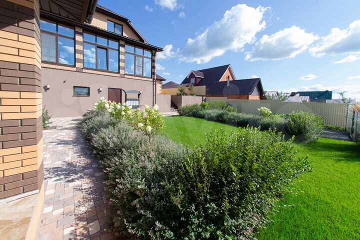 Дом 335 м² на участке 10 сот.