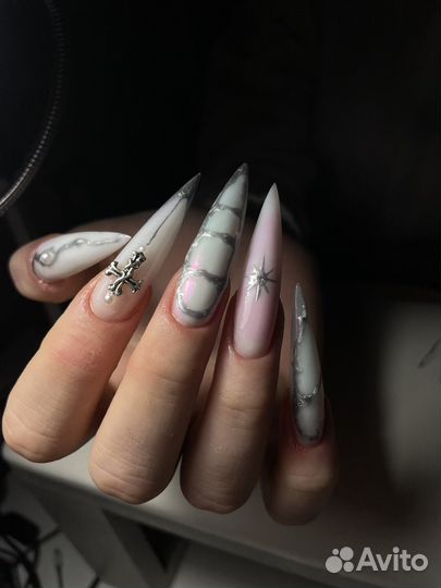 Наращивание ногтей