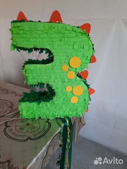 Пиньята цифра 3, Дракончик