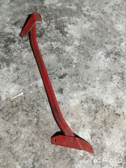 Нижняя распорка ваз