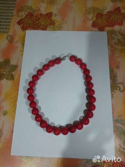 Бусы каралловые