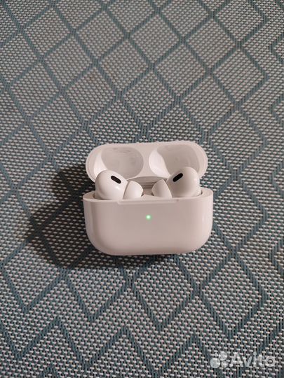 Apple Airpods Pro 2 (Lightning)