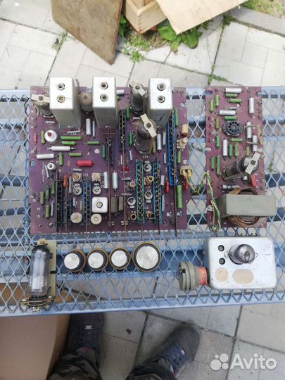 Разбор радиолы, магнитофоны, приемники
