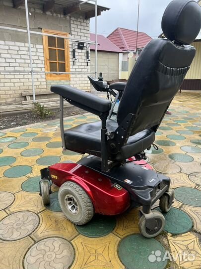 Инвалидная коляска с электроприводом