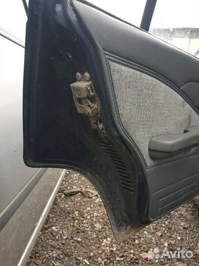 Задняя левая дверь Daewoo Nexia