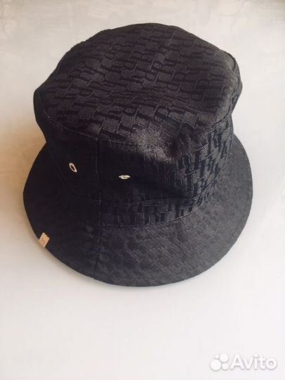 Панамы, бесболки и кепки с ушами унисекс