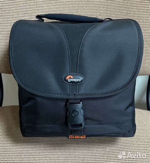 Сумка для фотоаппарата Lowepro Rezo 170 AW