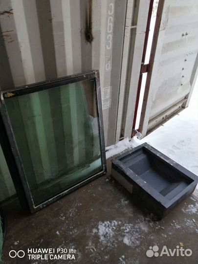 Бронирование окно с лотком