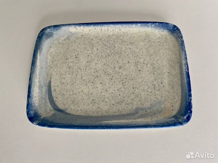 Столовая посуда, тарелки, чашки, чайник. фарфор Bo