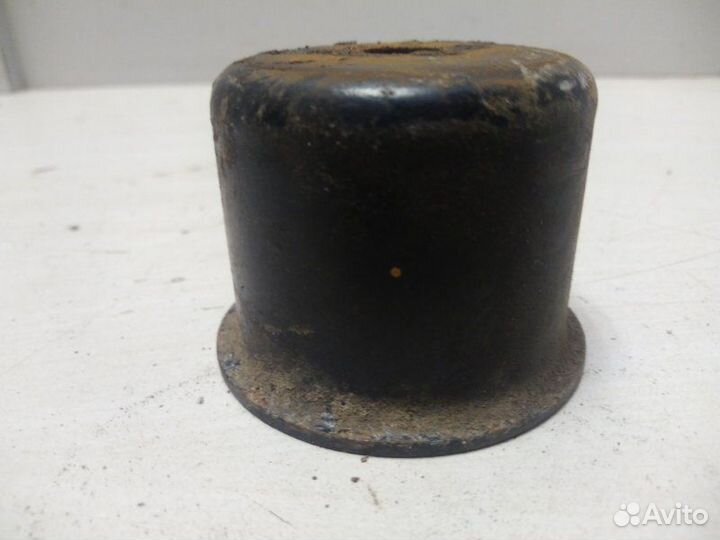 Упор отбойника Audi 80/90 B4 1992-1995 седан 2.0