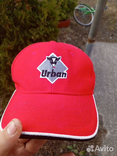Кепка красная мужская