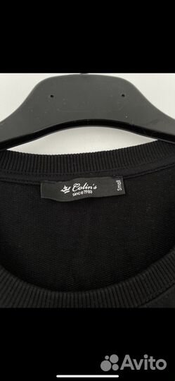 Свитшот черный с вышивкой colins S 42