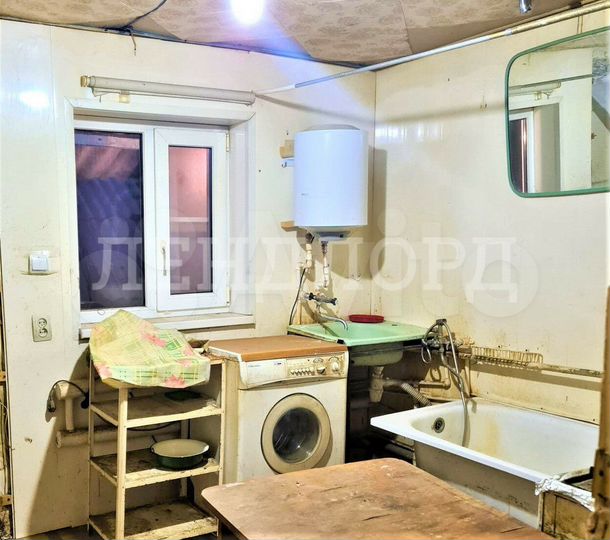 Дом 35 м² на участке 3 сот.