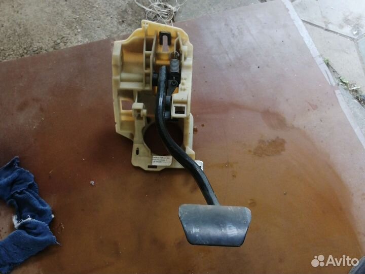 Педаль тормоза BMW 5-Series E60/E61