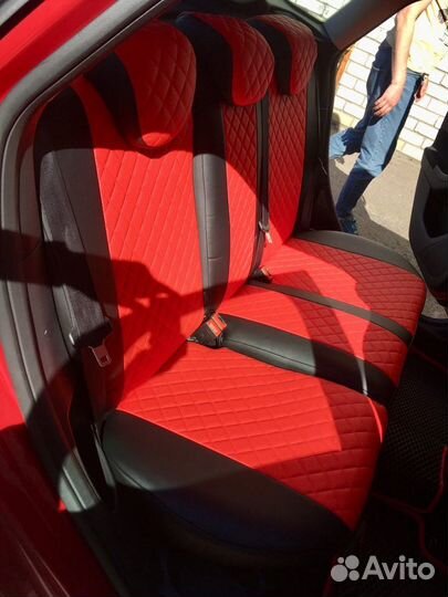 Яркие автомобильные чехлы на машину