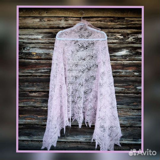 Палантин пуховый ажурный. Ручная работа