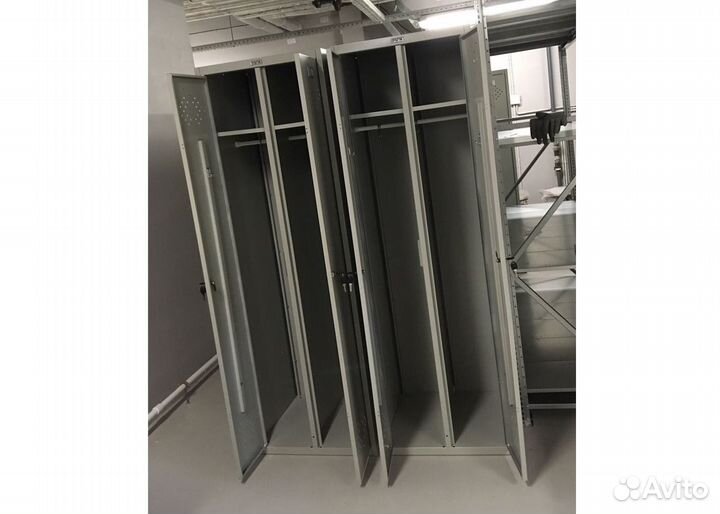 Шкаф металлический для одежды