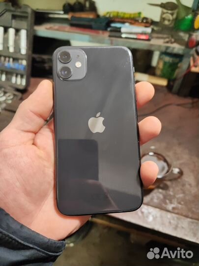 iPhone 11, 64 ГБ