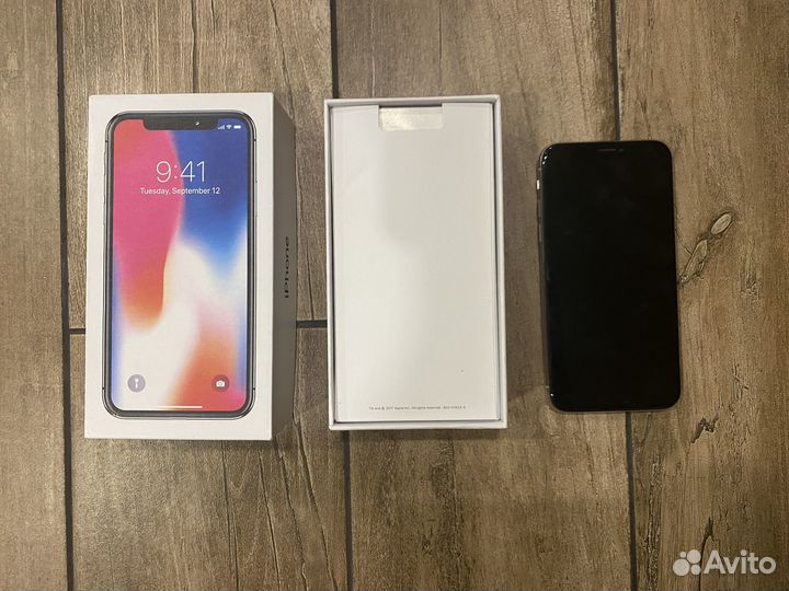 iPhone X, 64 ГБ