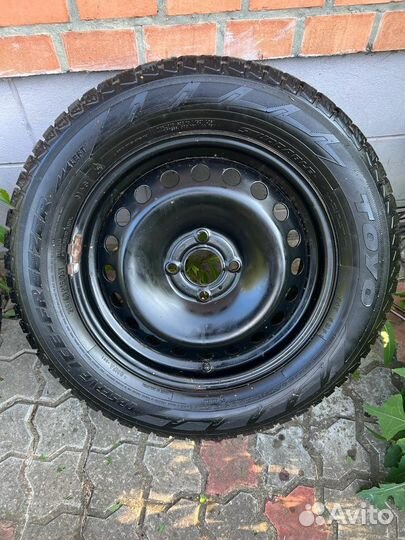 Колеса зимние 215 60 R16