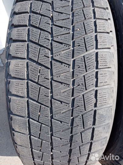 Bridgestone Blizzak DM-V1 235/55 R18 100R