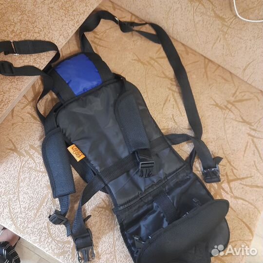 Бескаркасное кресло автомобильное детское