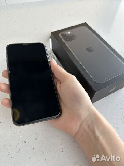 iPhone 11 Pro, 64 ГБ