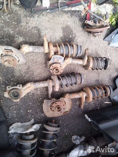 Поворотный кулак стойка Opel Vectra A