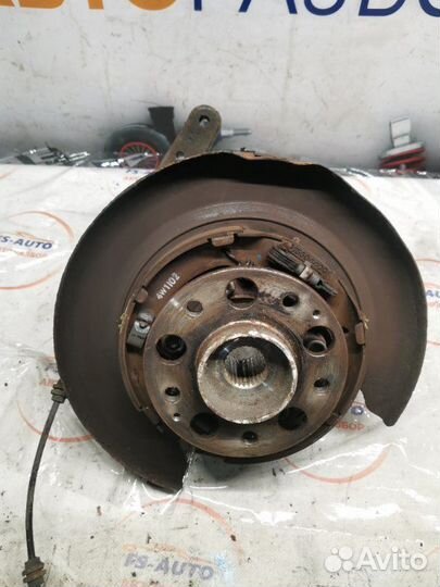 Кулак задний правый Ssangyong Action New 2.0